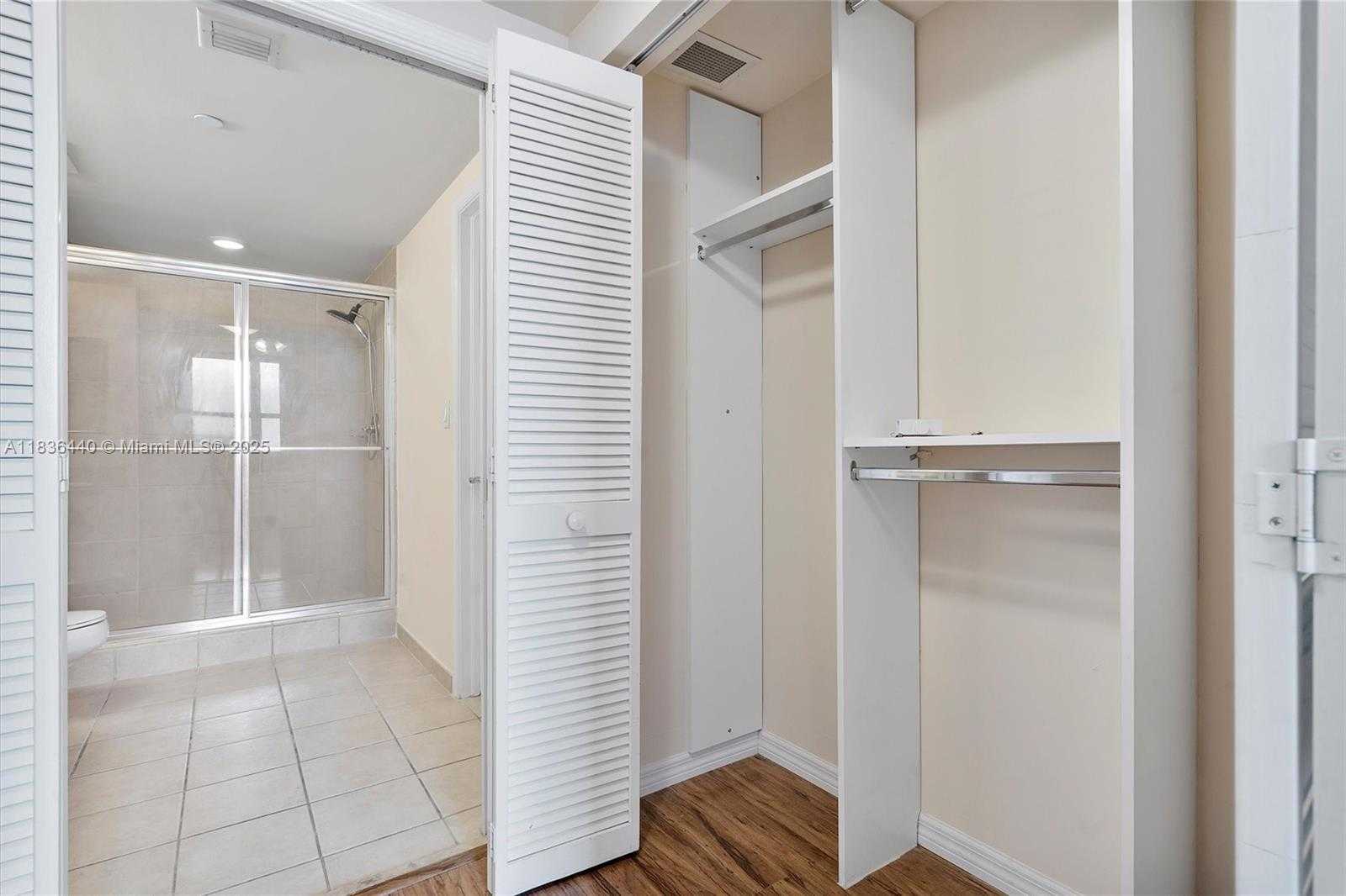 Small Image of 19501 WEST COUNTRY CLUB DR #912, Aventura Number 44