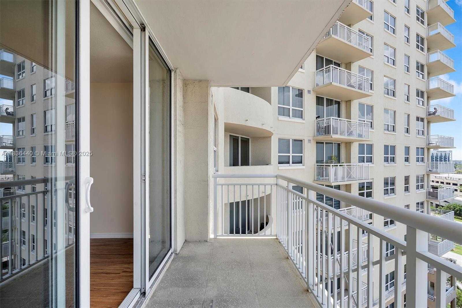 Small Image of 19501 WEST COUNTRY CLUB DR #912, Aventura Number 48