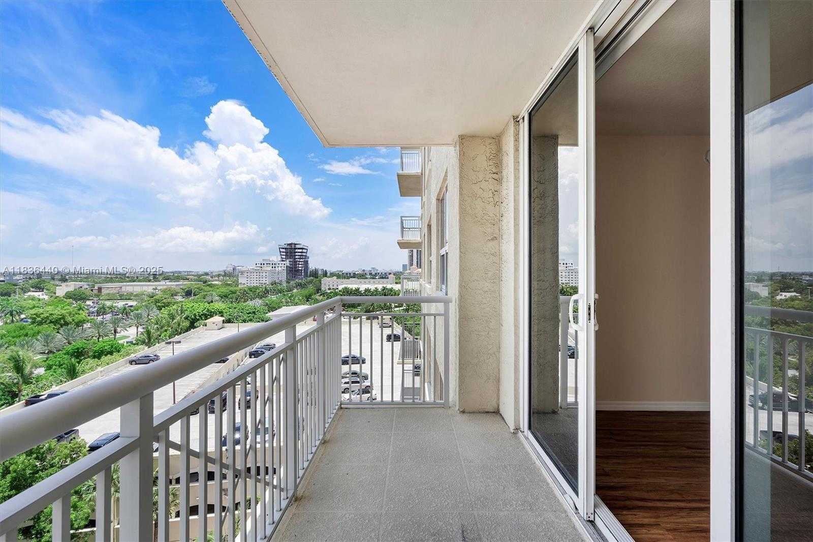 Small Image of 19501 WEST COUNTRY CLUB DR #912, Aventura Number 49