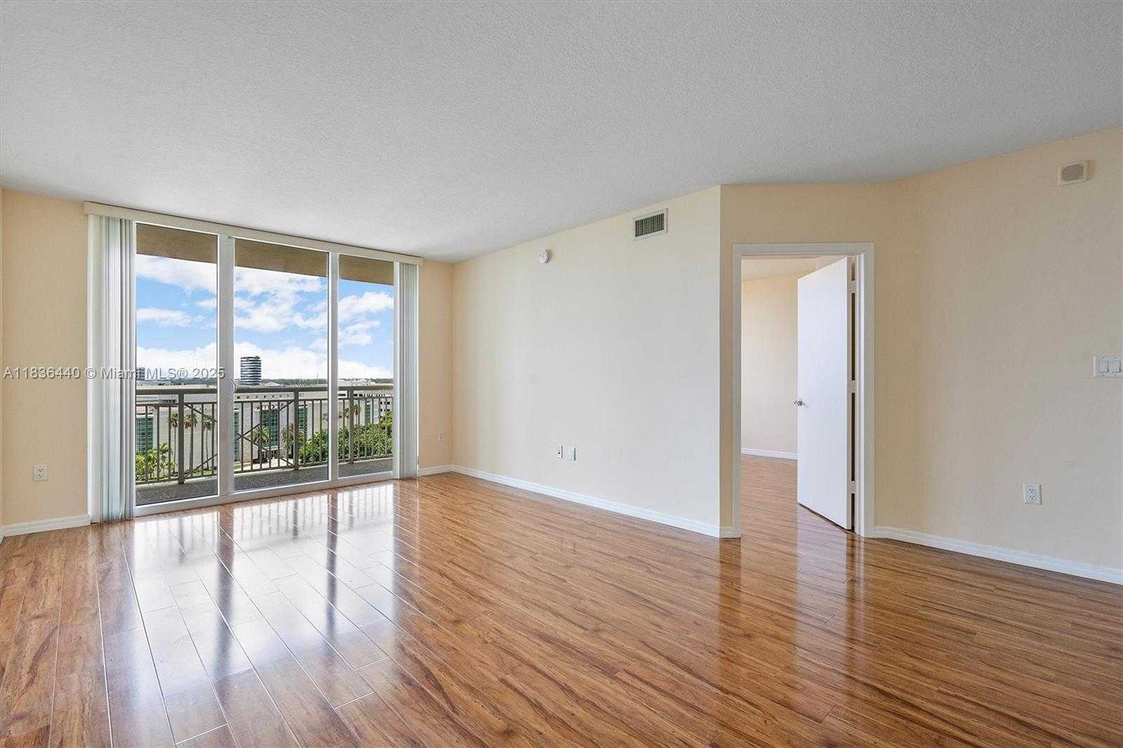 Small Image of 19501 WEST COUNTRY CLUB DR #912, Aventura Number 5