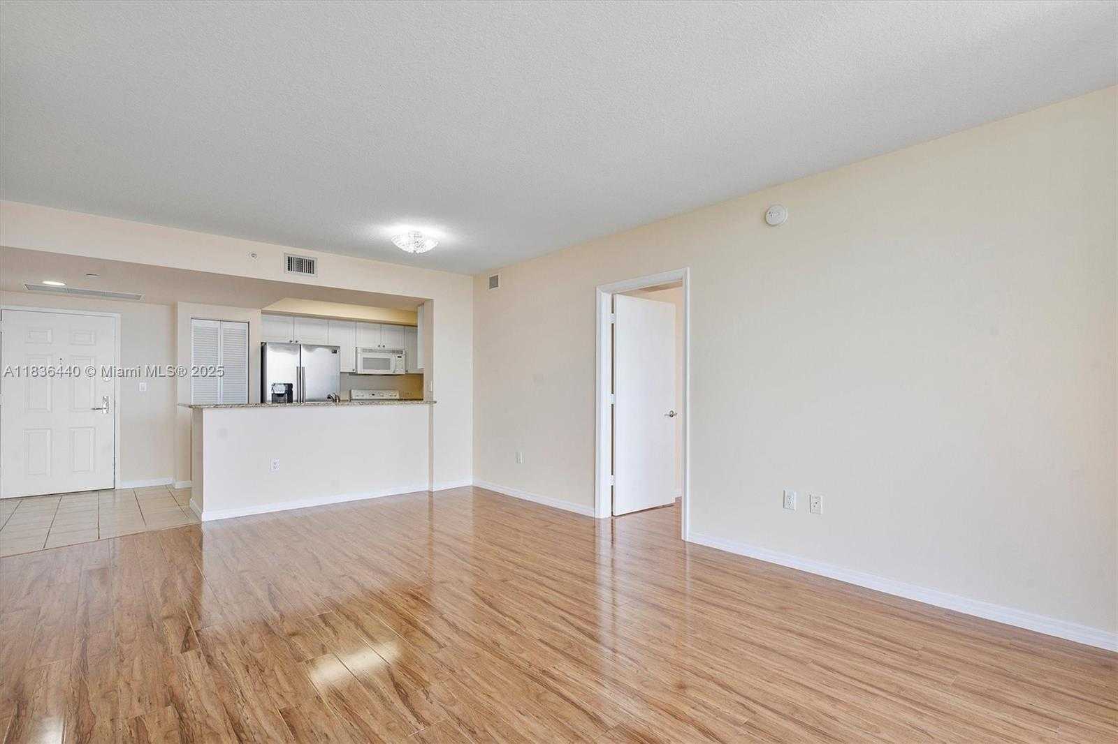 Small Image of 19501 WEST COUNTRY CLUB DR #912, Aventura Number 8