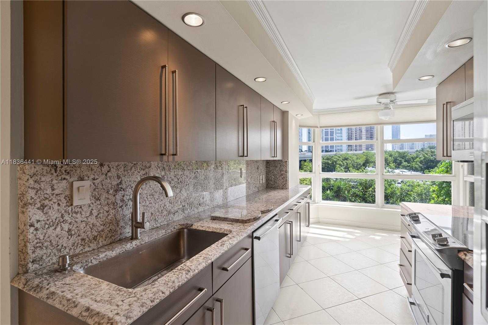 Small Image of 3500 MYSTIC POINTE DR #306, Aventura Number 2