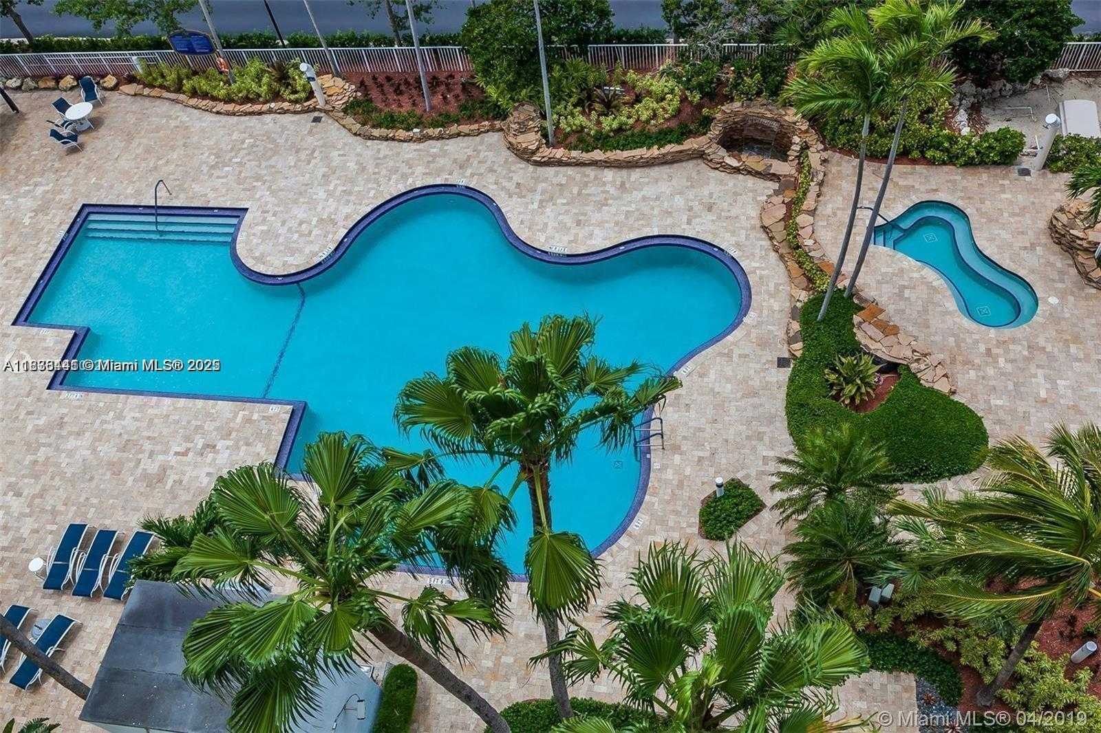 Small Image of 3500 MYSTIC POINTE DR #306, Aventura Number 29