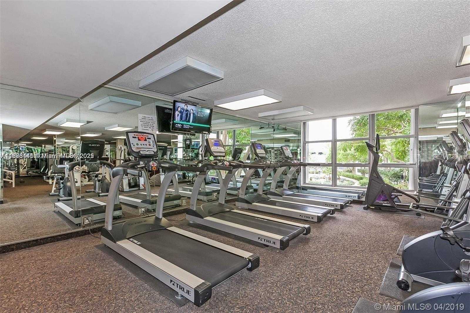 Small Image of 3500 MYSTIC POINTE DR #306, Aventura Number 39