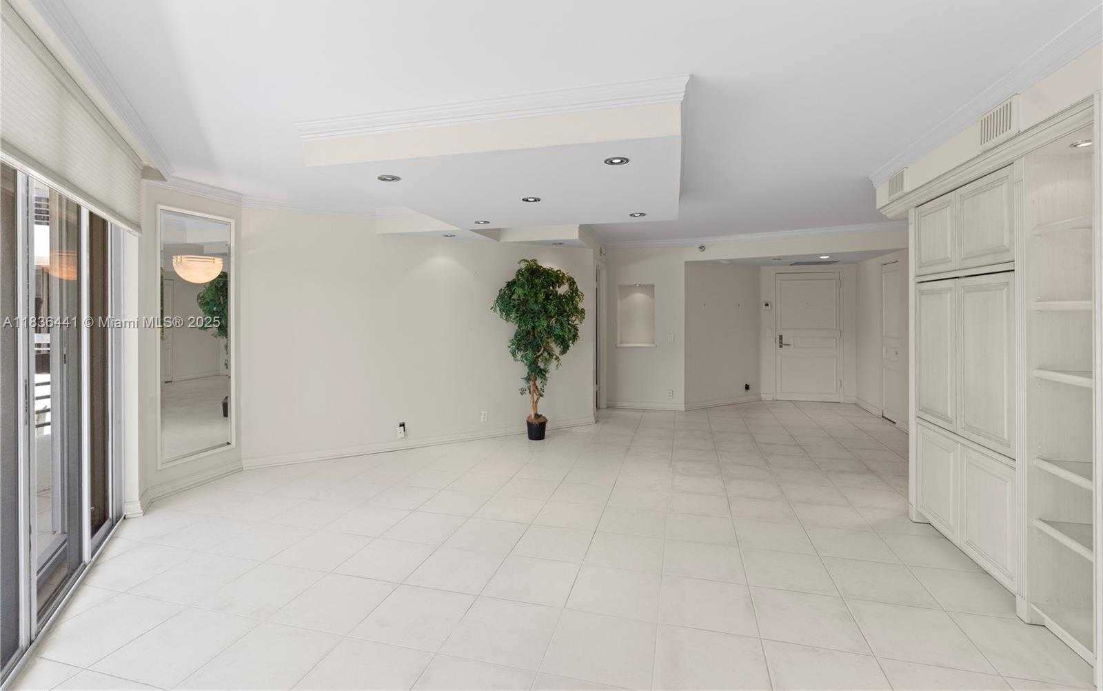 Small Image of 3500 MYSTIC POINTE DR #306, Aventura Number 9
