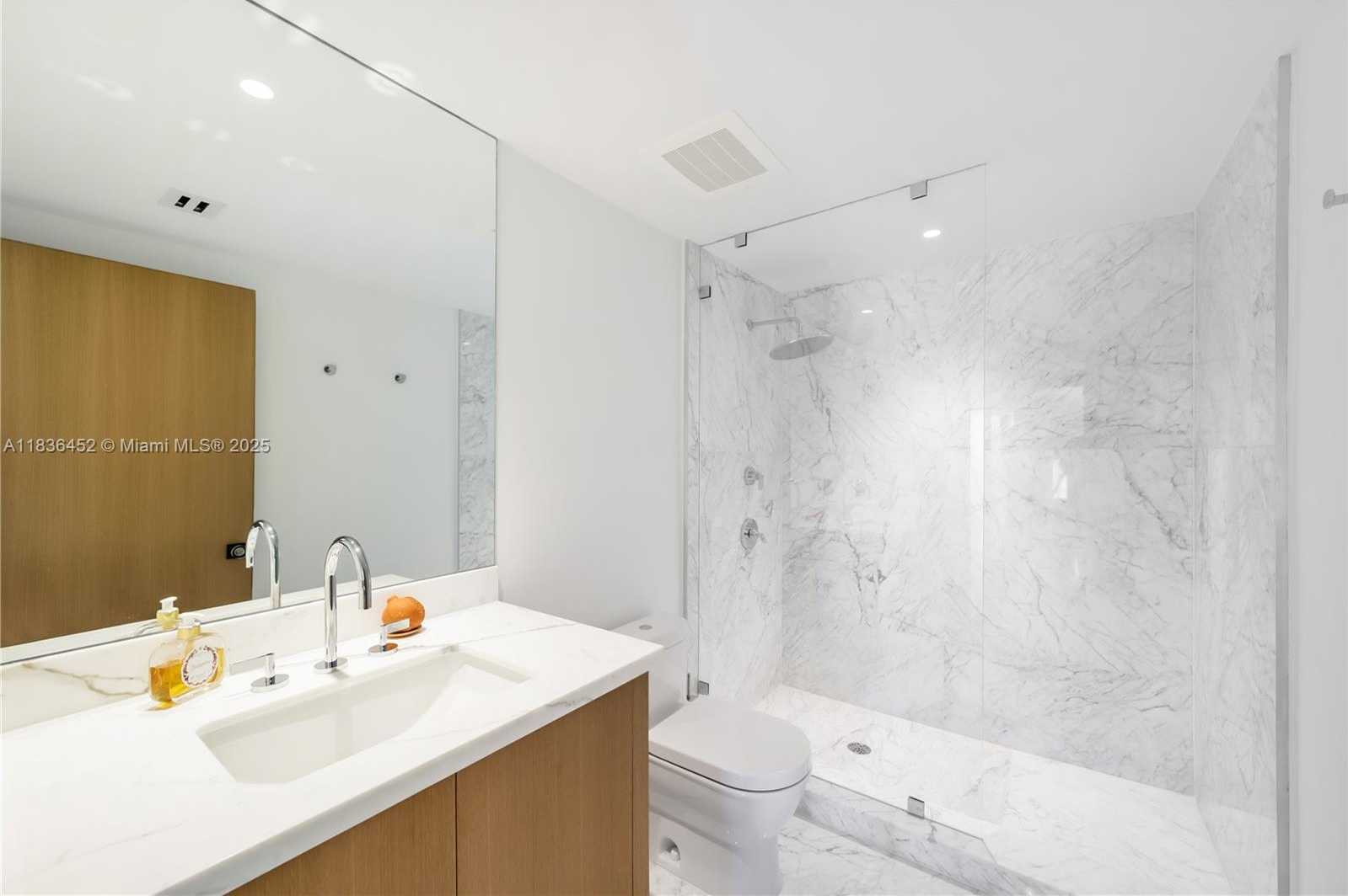 Small Image of 1331 BRICKELL BAY DR #BL-21, Miami Number 19