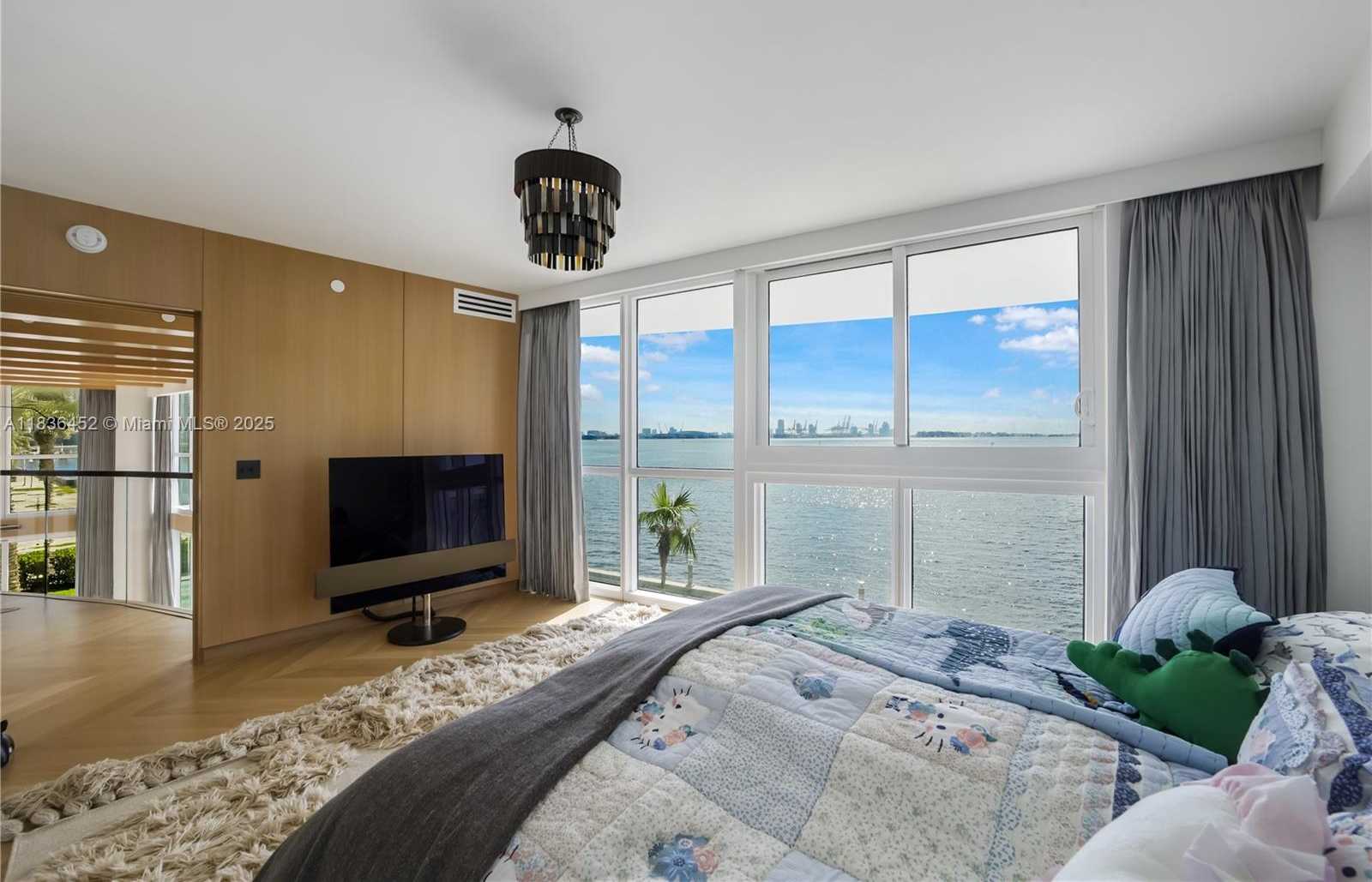 Small Image of 1331 BRICKELL BAY DR #BL-21, Miami Number 24