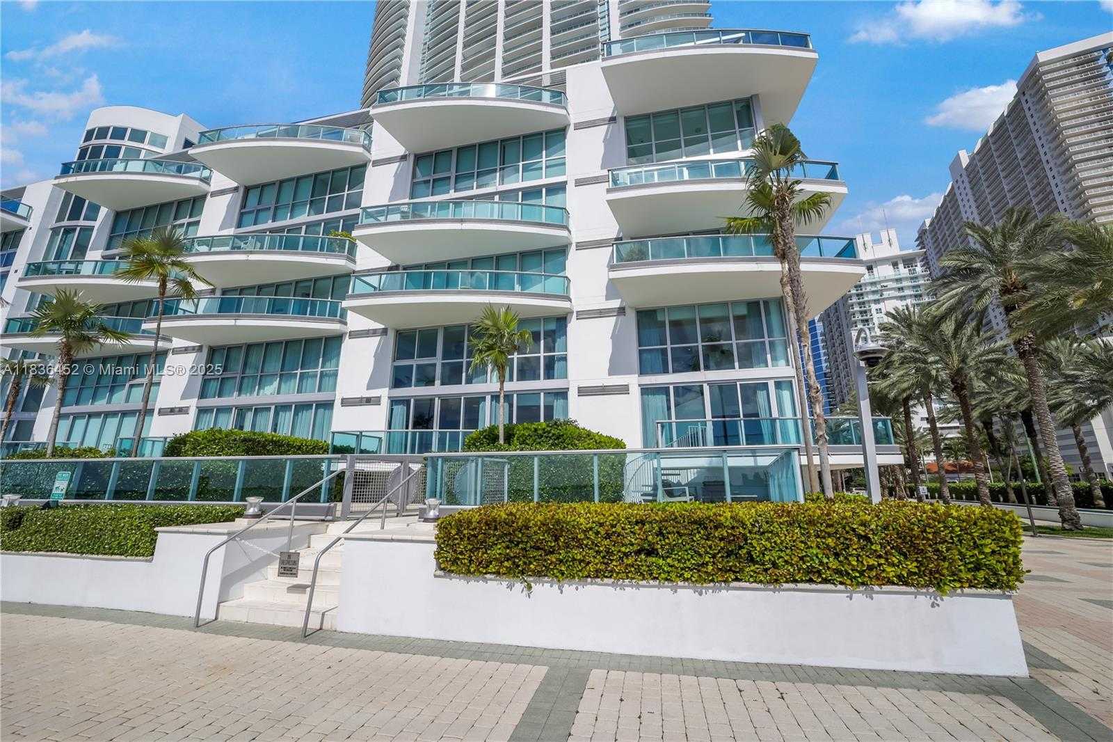 Small Image of 1331 BRICKELL BAY DR #BL-21, Miami Number 38
