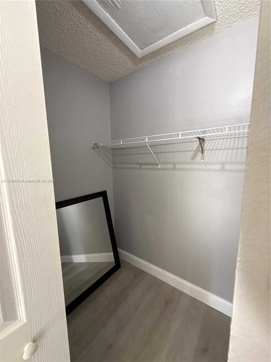 Small Image of 2031 SOUTH WEST 81ST WAY, Davie Number 26