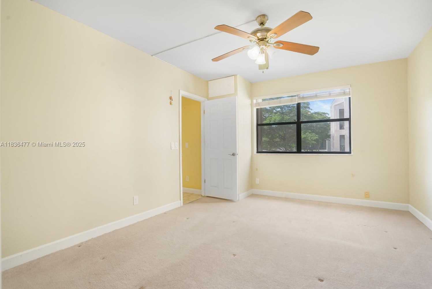 Small Image of 10332 SUNRISE LAKES BLVD #206, Sunrise Number 26