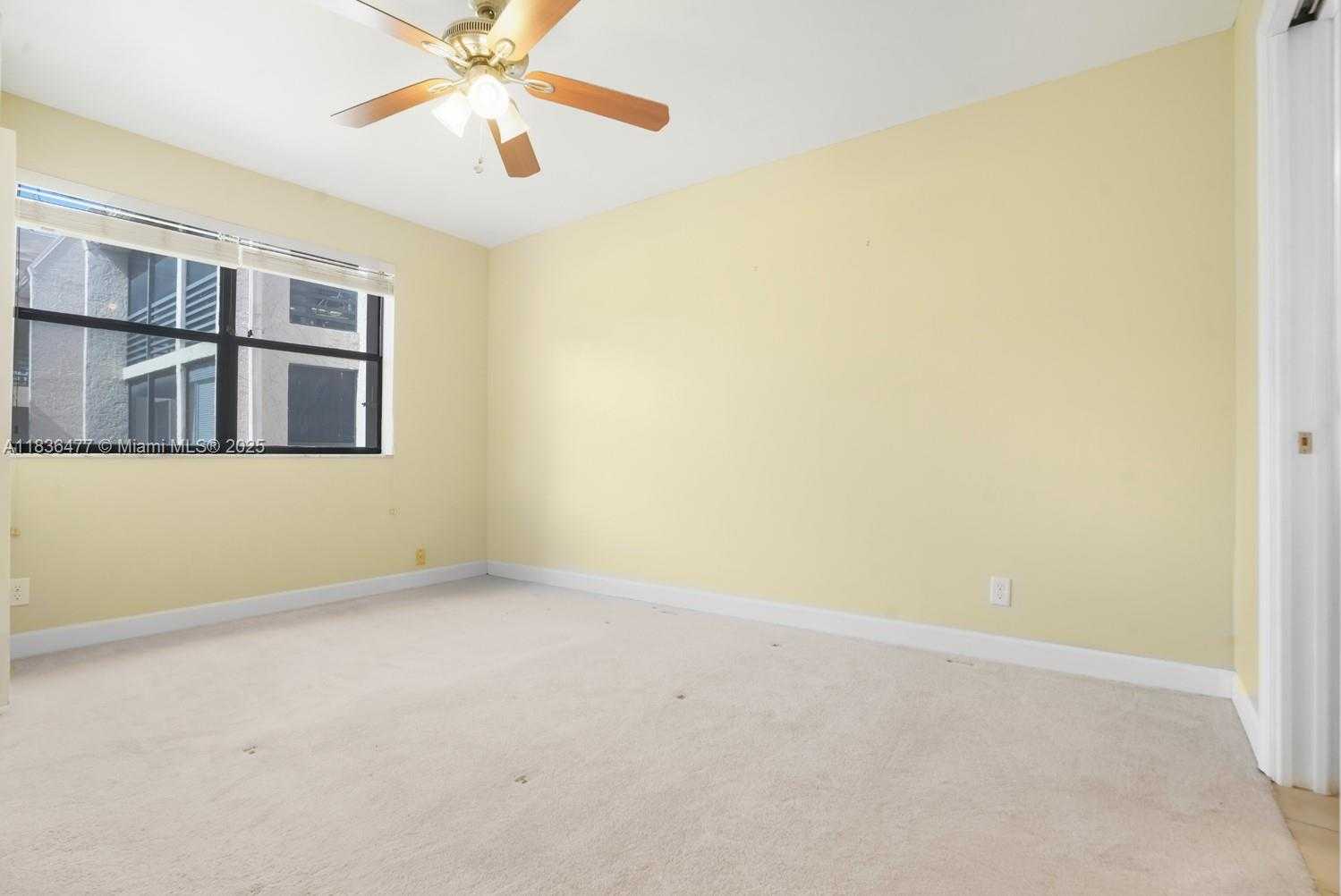 Small Image of 10332 SUNRISE LAKES BLVD #206, Sunrise Number 27