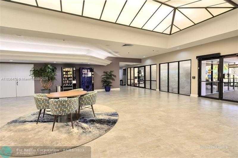 Small Image of 10332 SUNRISE LAKES BLVD #206, Sunrise Number 30