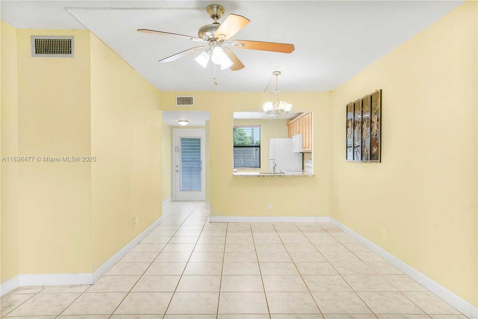 Small Image of 10332 SUNRISE LAKES BLVD #206, Sunrise Number 9