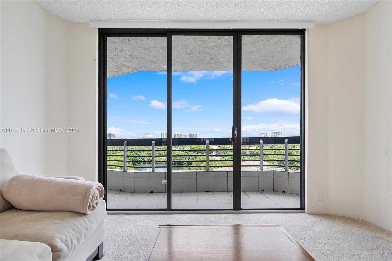 Small Image of 3530 MYSTIC POINTE DR #808, Aventura Number 12