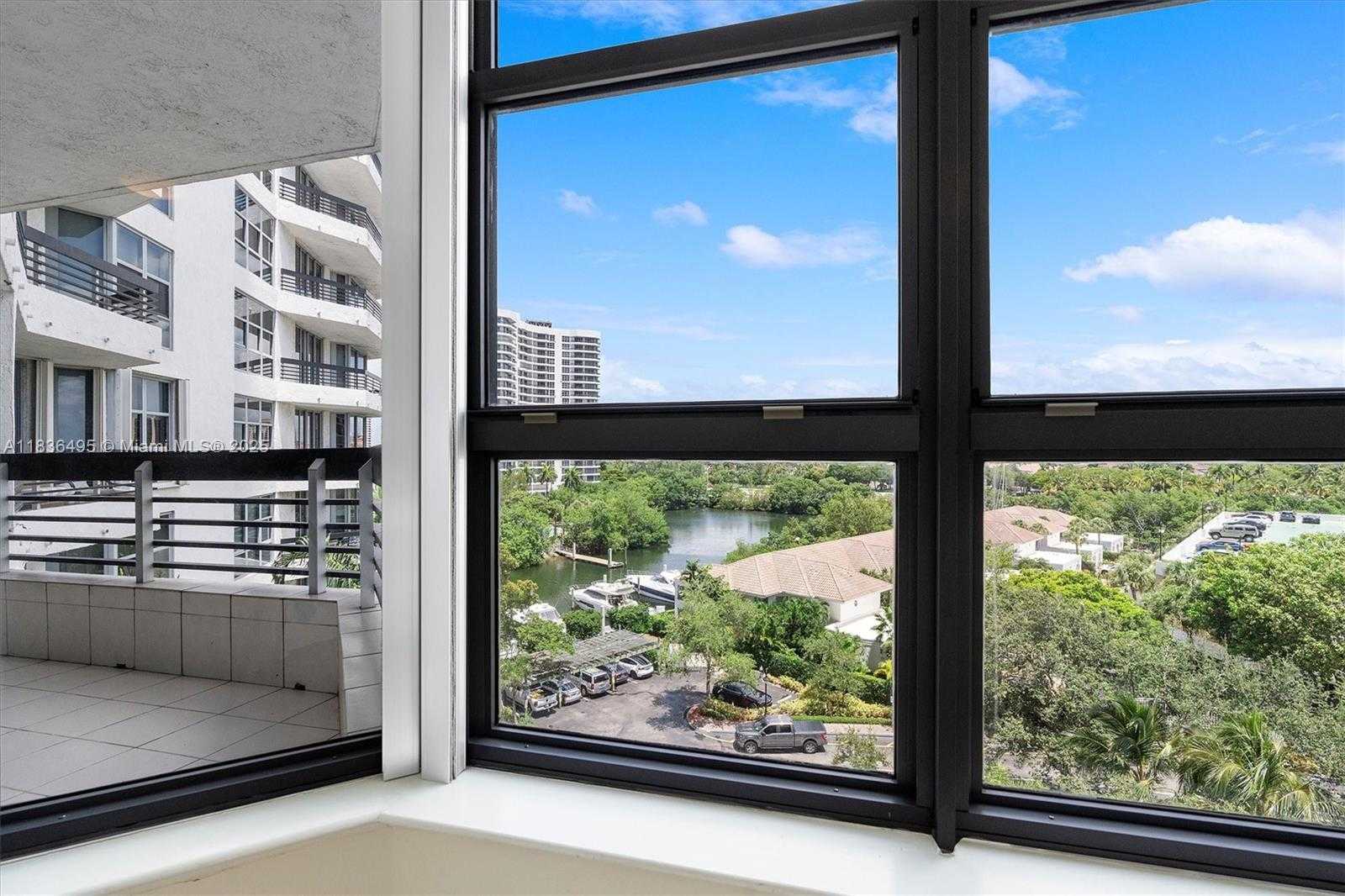 Small Image of 3530 MYSTIC POINTE DR #808, Aventura Number 17