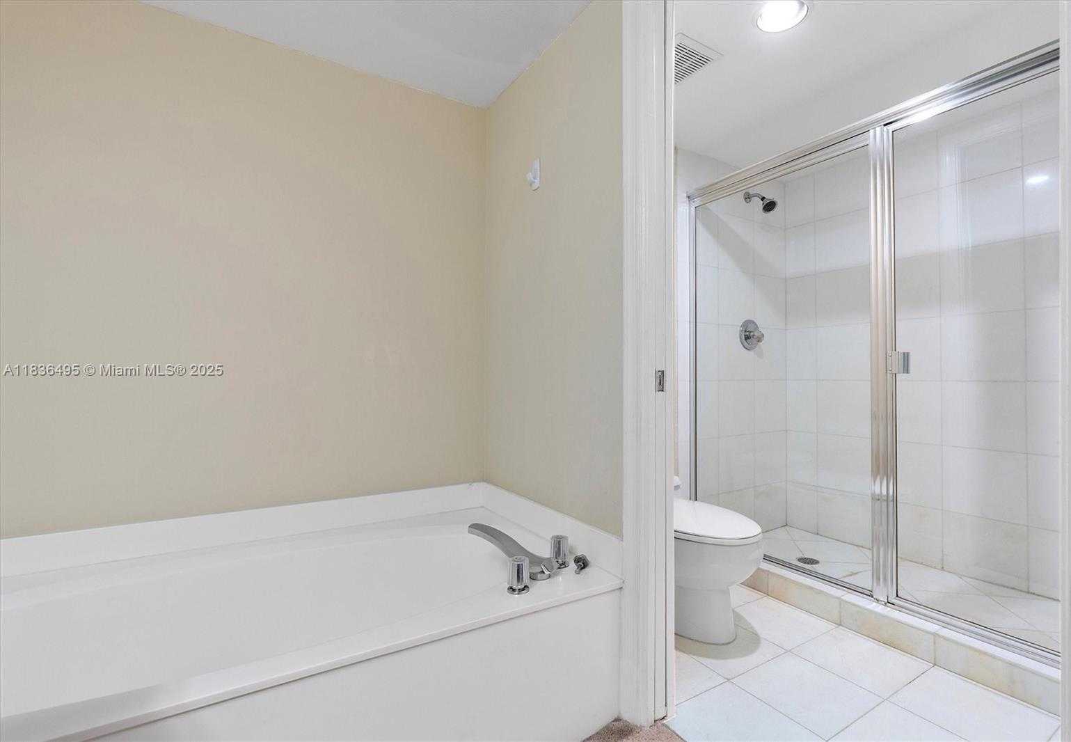 Small Image of 3530 MYSTIC POINTE DR #808, Aventura Number 19