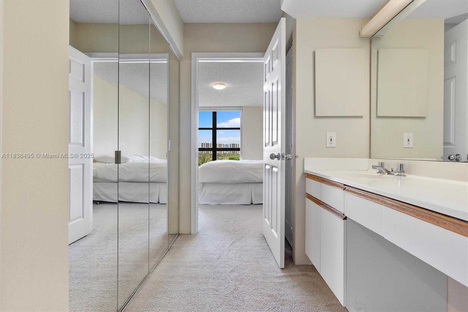 Small Image of 3530 MYSTIC POINTE DR #808, Aventura Number 20