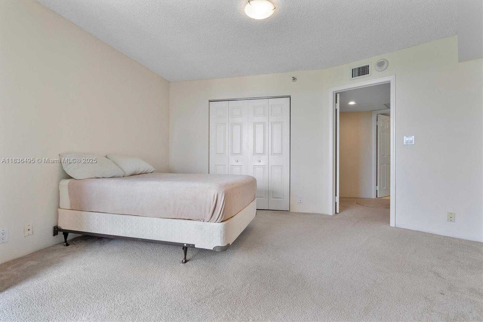 Small Image of 3530 MYSTIC POINTE DR #808, Aventura Number 22