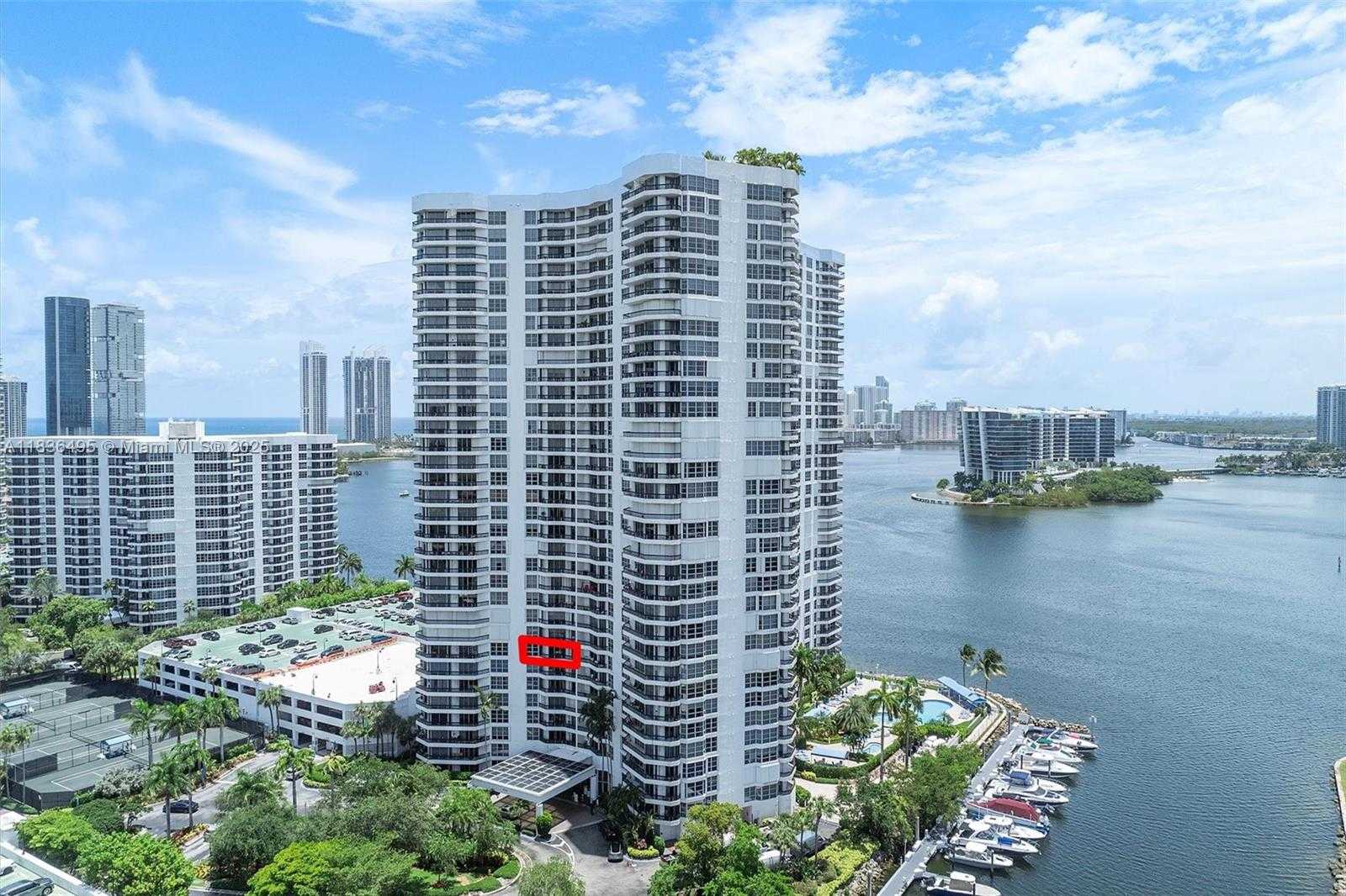 Small Image of 3530 MYSTIC POINTE DR #808, Aventura Number 29