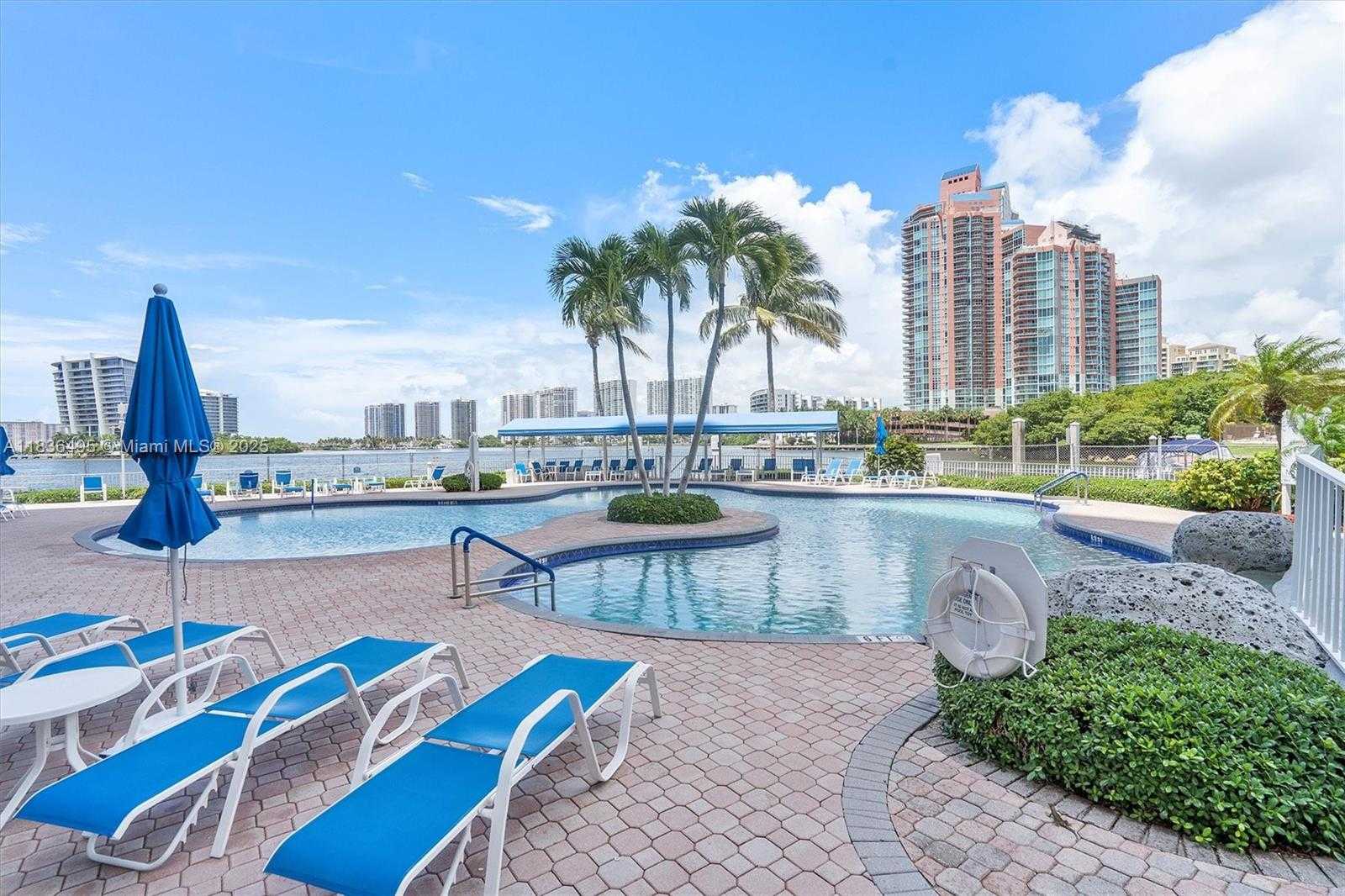 Small Image of 3530 MYSTIC POINTE DR #808, Aventura Number 31