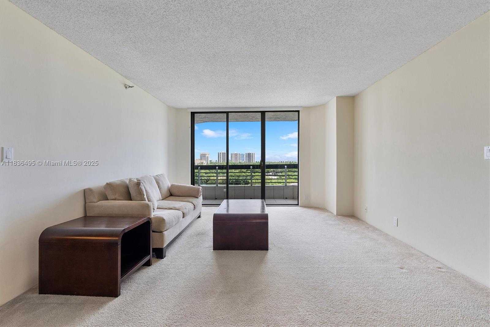 Small Image of 3530 MYSTIC POINTE DR #808, Aventura Number 9