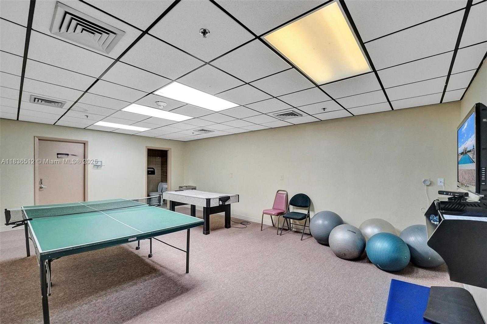 Small Image of 1201 SOUTH OCEAN DR #410S, Hollywood Number 31