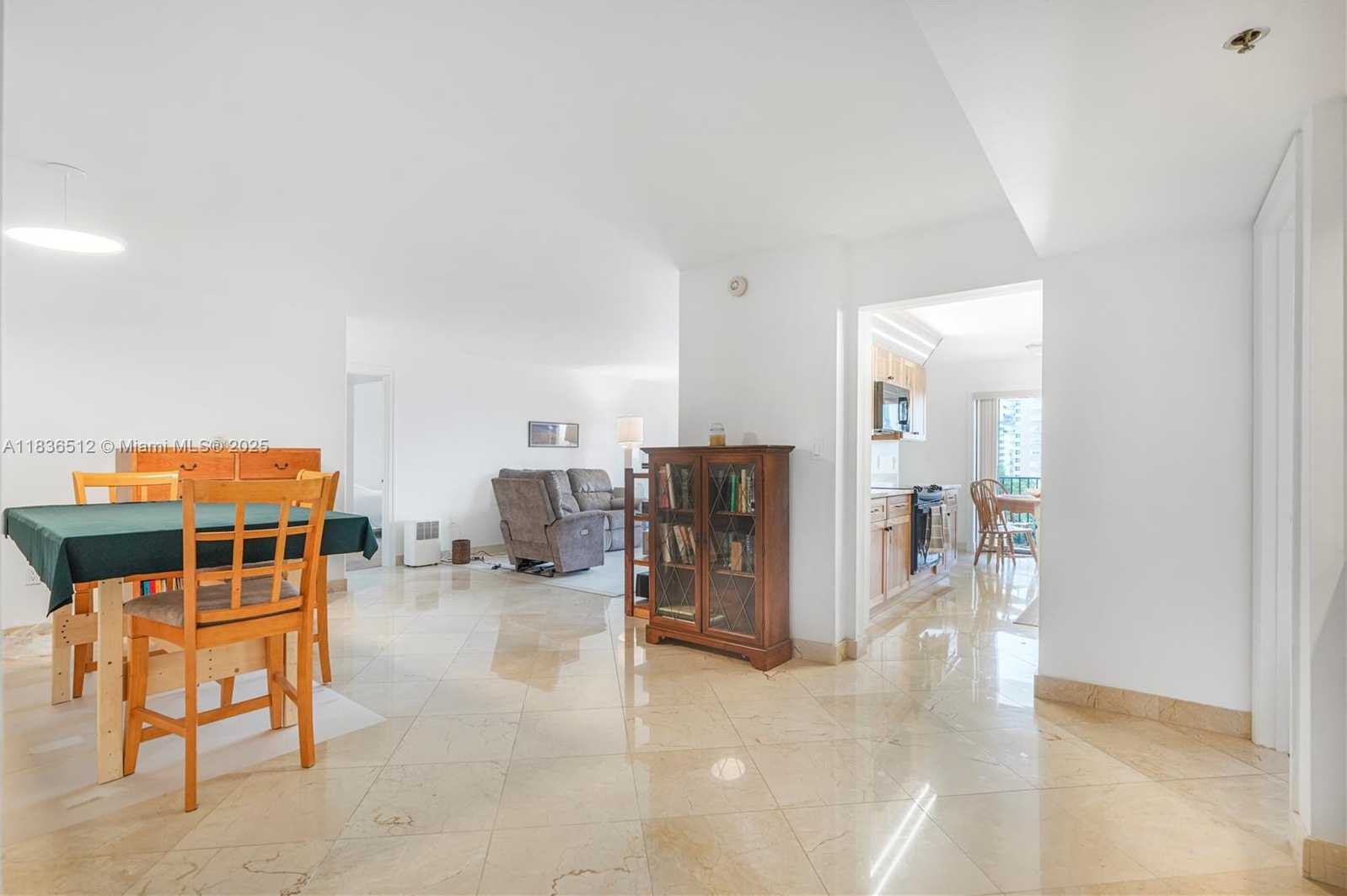 Small Image of 1201 SOUTH OCEAN DR #410S, Hollywood Number 4
