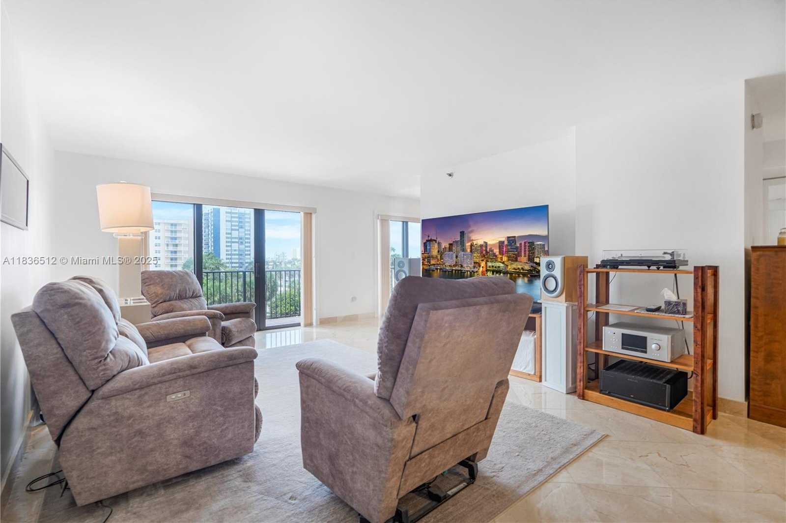 Small Image of 1201 SOUTH OCEAN DR #410S, Hollywood Number 7