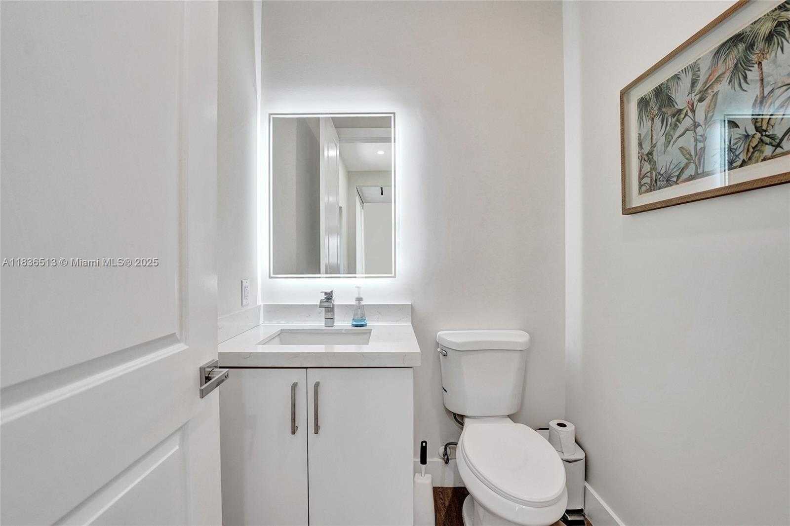 Small Image of 1617 NORTH EAST 11TH ST #1, Fort Lauderdale Number 12