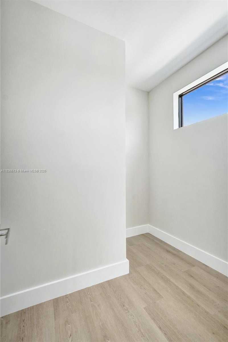 Small Image of 1617 NORTH EAST 11TH ST #1, Fort Lauderdale Number 53