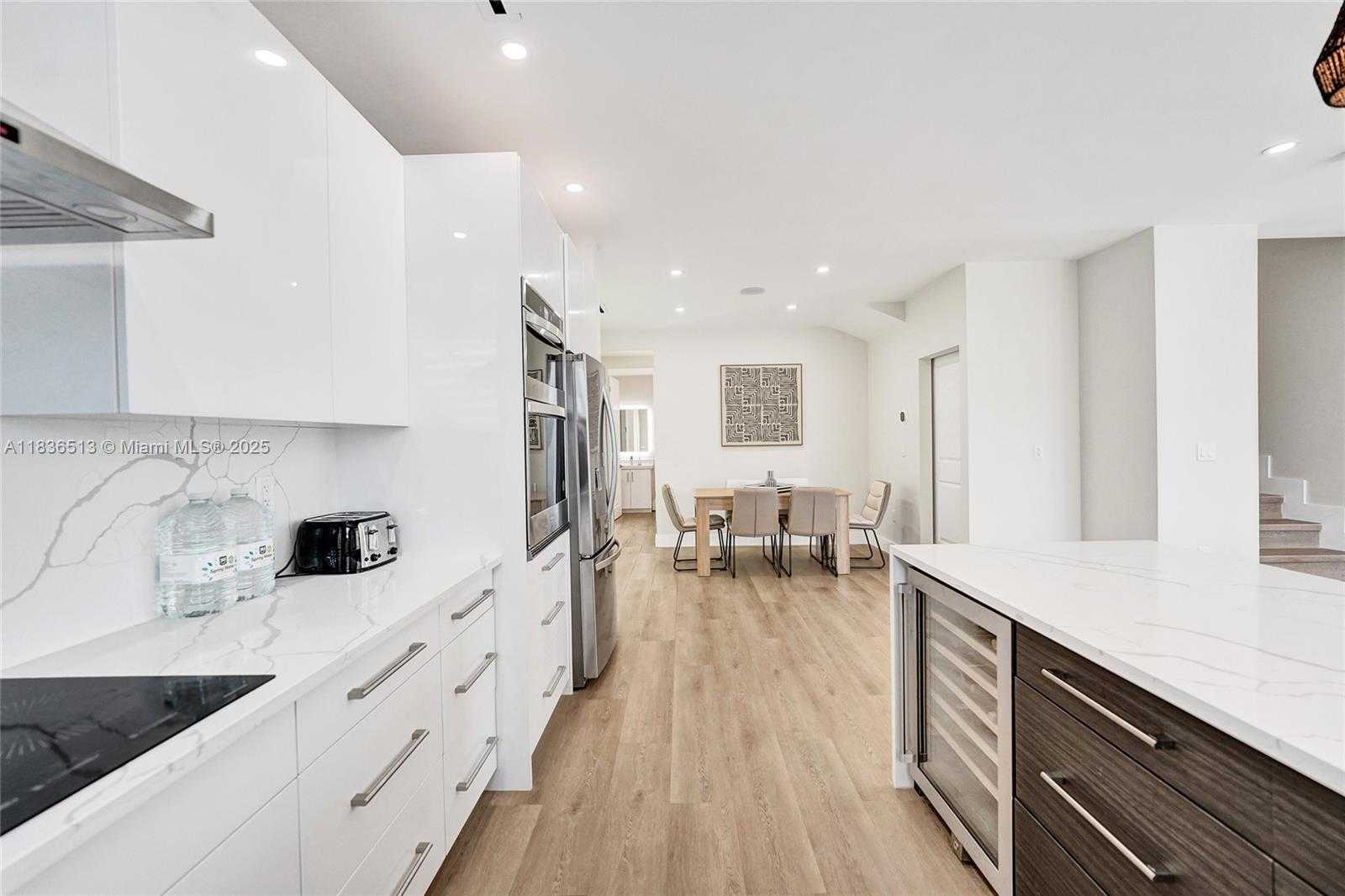 Small Image of 1617 NORTH EAST 11TH ST #1, Fort Lauderdale Number 6