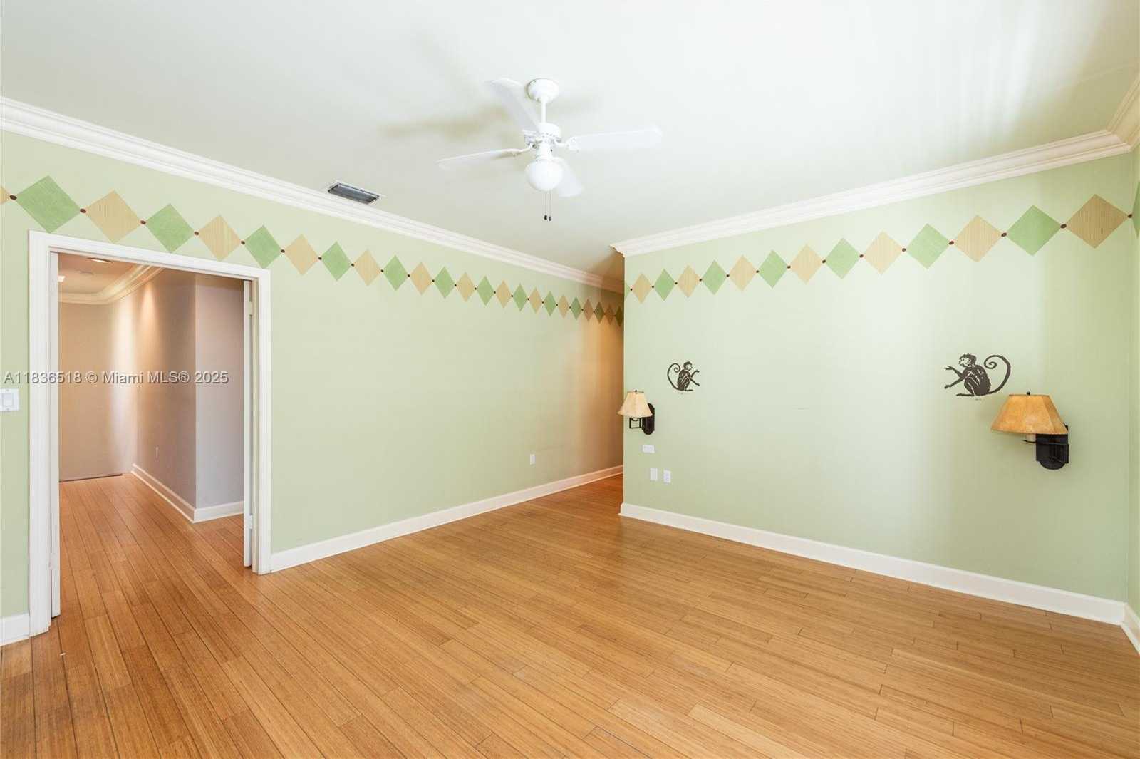 Small Image of 602 MALAGA AVE #B, Coral Gables Number 13