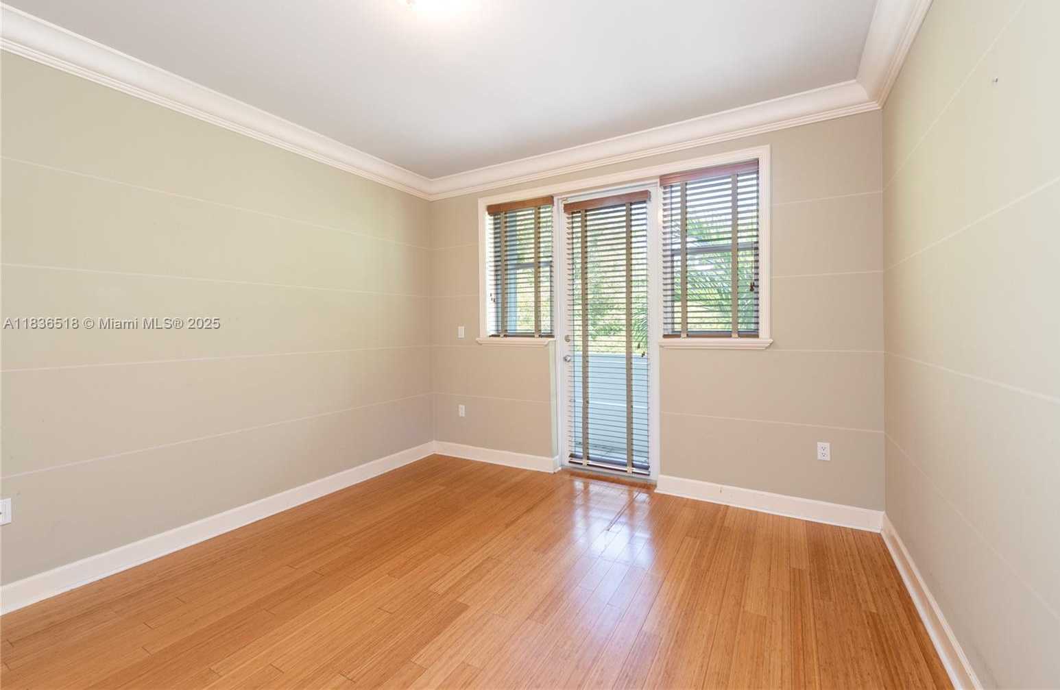 Small Image of 602 MALAGA AVE #B, Coral Gables Number 23