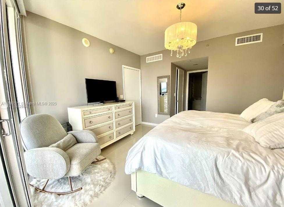 Small Image of 495 BRICKELL AVE #1205, Miami Number 23