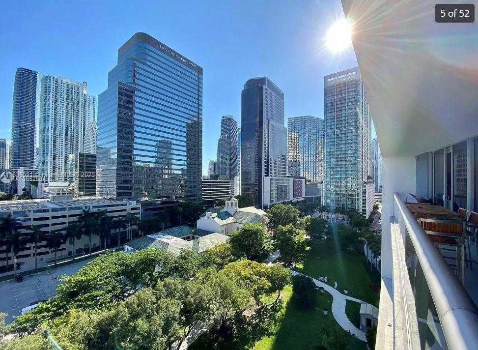 Small Image of 495 BRICKELL AVE #1205, Miami Number 3
