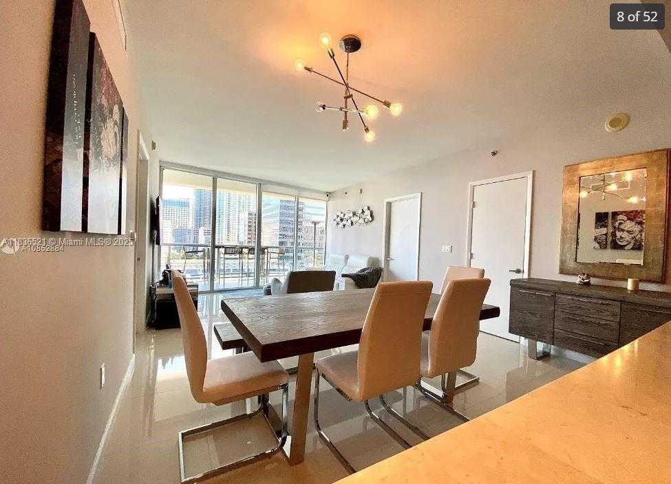Small Image of 495 BRICKELL AVE #1205, Miami Number 5