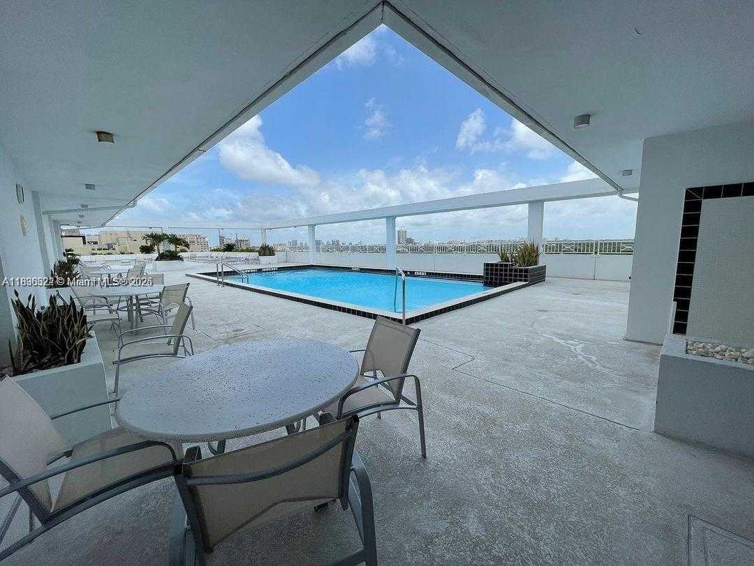 Small Image of 700 BILTMORE WAY #715, Coral Gables Number 2