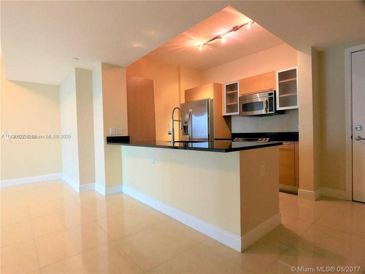Small Image of 951 BRICKELL AVE #2405, Miami Number 15