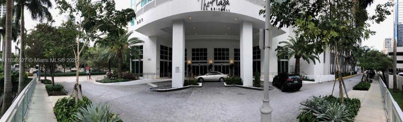 Small Image of 951 BRICKELL AVE #2405, Miami Number 31