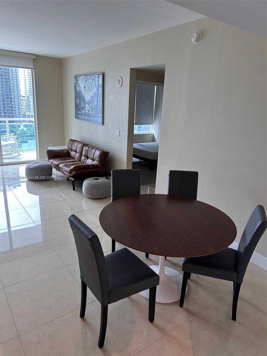 Small Image of 951 BRICKELL AVE #2405, Miami Number 5