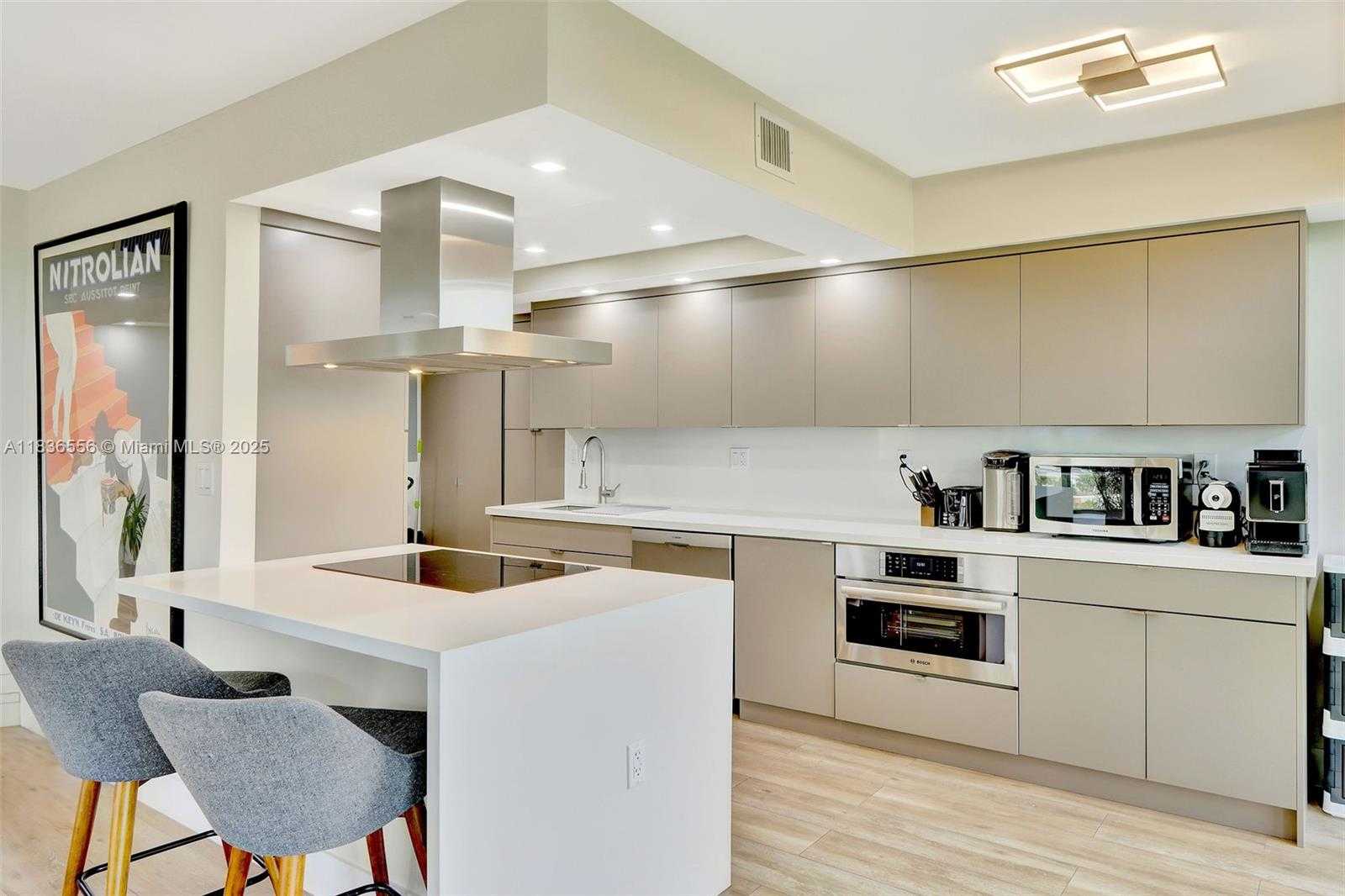 Small Image of 1121 CRANDON BLVD #E708, Key Biscayne Number 7