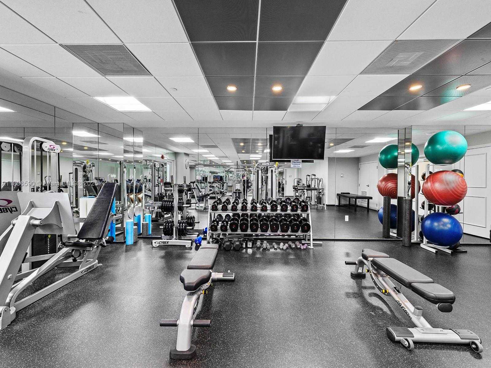 Small Image of 2645 SOUTH BAYSHORE DR #304, Miami Number 14
