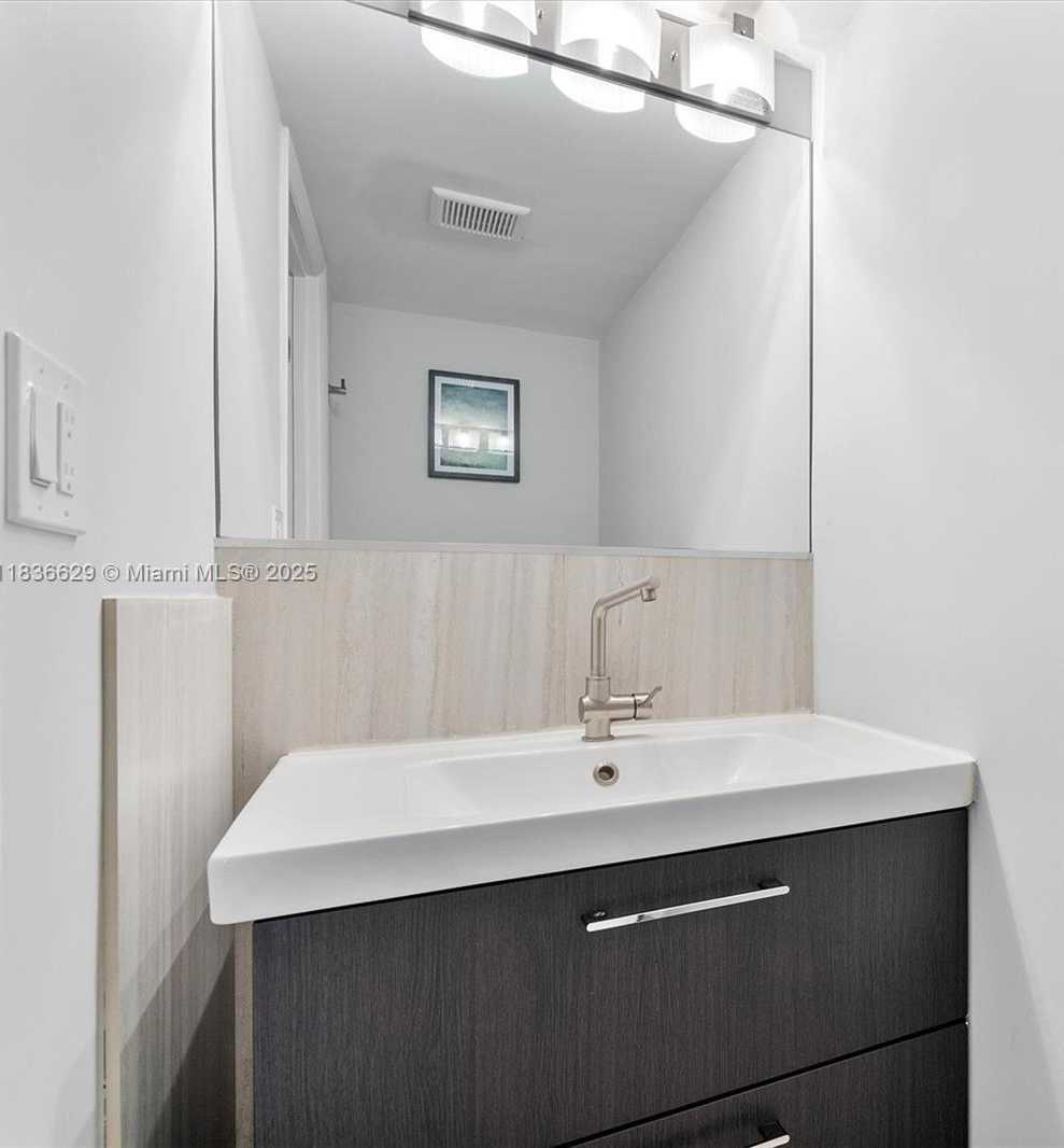 Small Image of 555 NORTH EAST 15TH ST #11D, Miami Number 12