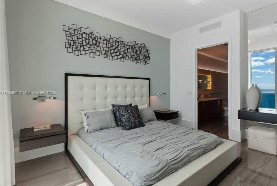 Small Image of 1945 SOUTH OCEAN DR #2812, Hallandale Beach Number 22