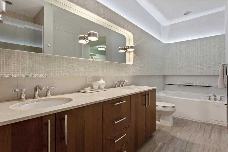 Small Image of 1945 SOUTH OCEAN DR #2812, Hallandale Beach Number 24