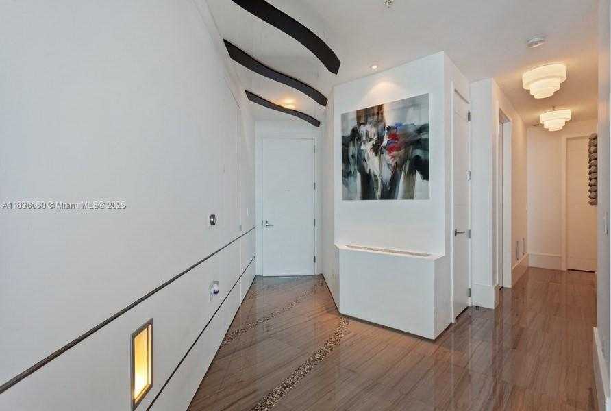 Small Image of 1945 SOUTH OCEAN DR #2812, Hallandale Beach Number 7