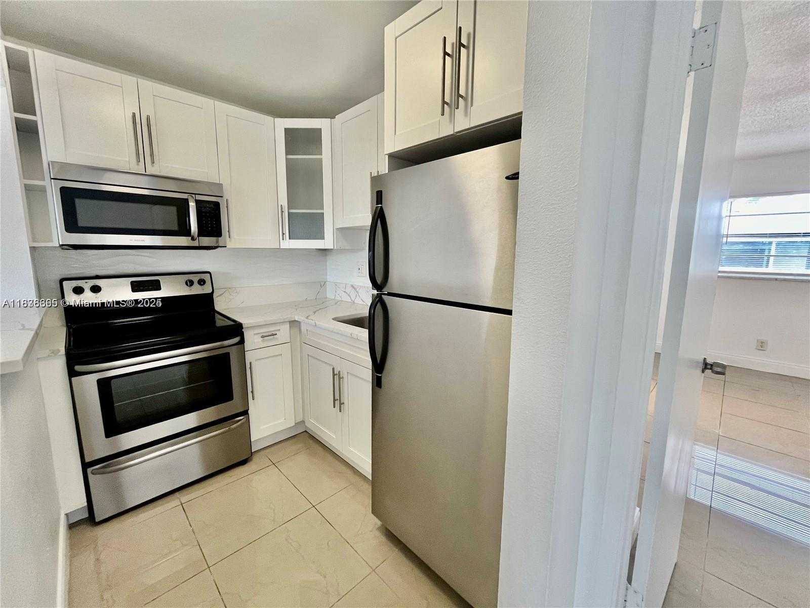 Small Image of 241 SOUTH EAST 9TH AVE #207, Pompano Beach Number 4