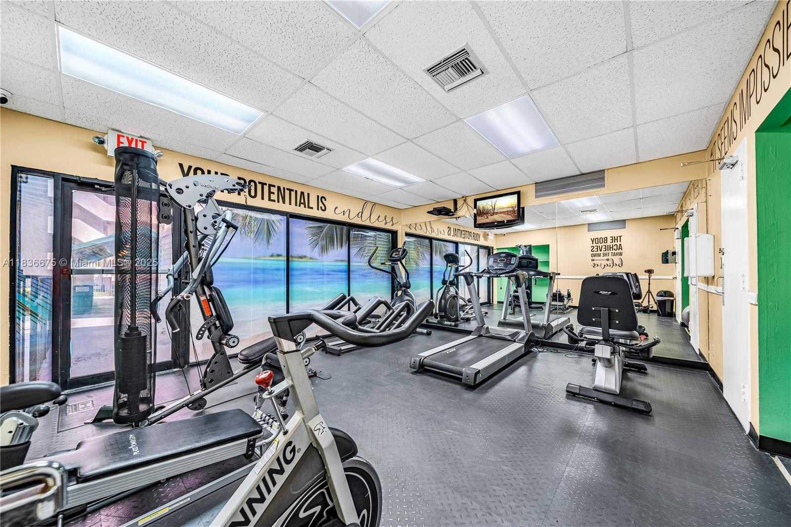 Small Image of 3401 NORTH COUNTRY CLUB DR #308, Aventura Number 19