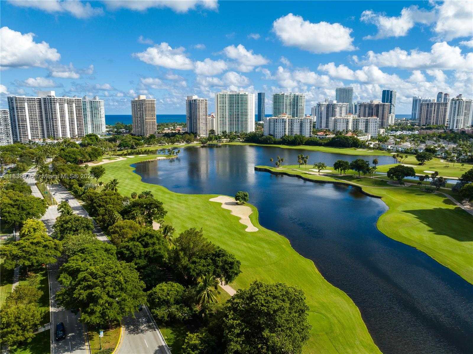 Small Image of 3401 NORTH COUNTRY CLUB DR #308, Aventura Number 27