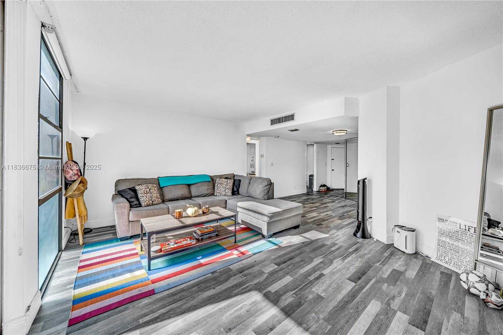Small Image of 3401 NORTH COUNTRY CLUB DR #308, Aventura Number 3